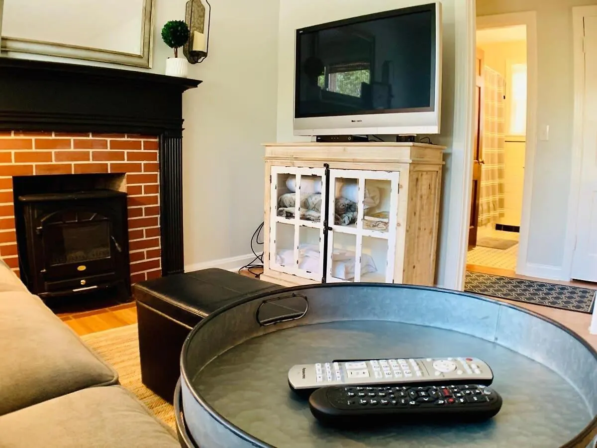 Fairgrounds Playground - Weho - 1Bd 1Ba Villa Nashville